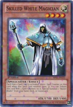 Skilled White Magician (Starfoil)